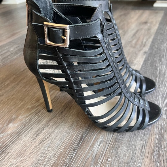 Vince Camuto 7.5 black strap heels - Picture 2 of 6